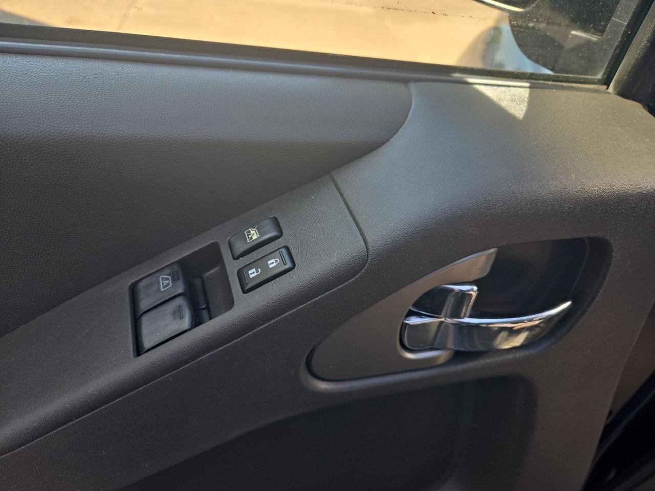 2013 Nissan Frontier SV West Burlington IA