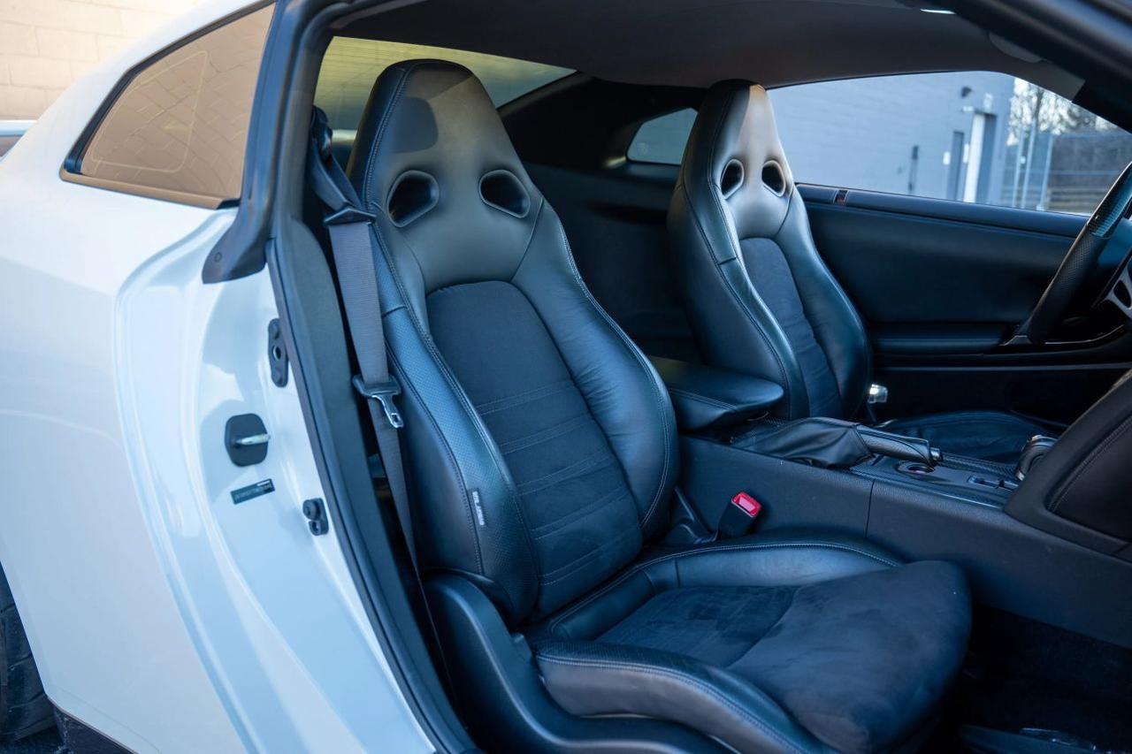 2013 Nissan GT-R Premium Coupe 2D St. Louis MO