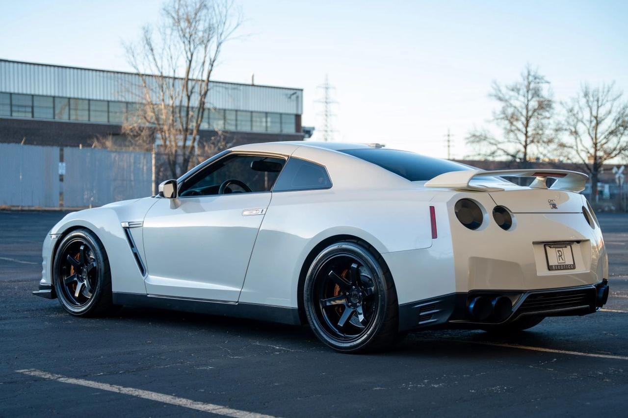 2013 Nissan GT-R Premium Coupe 2D St. Louis MO
