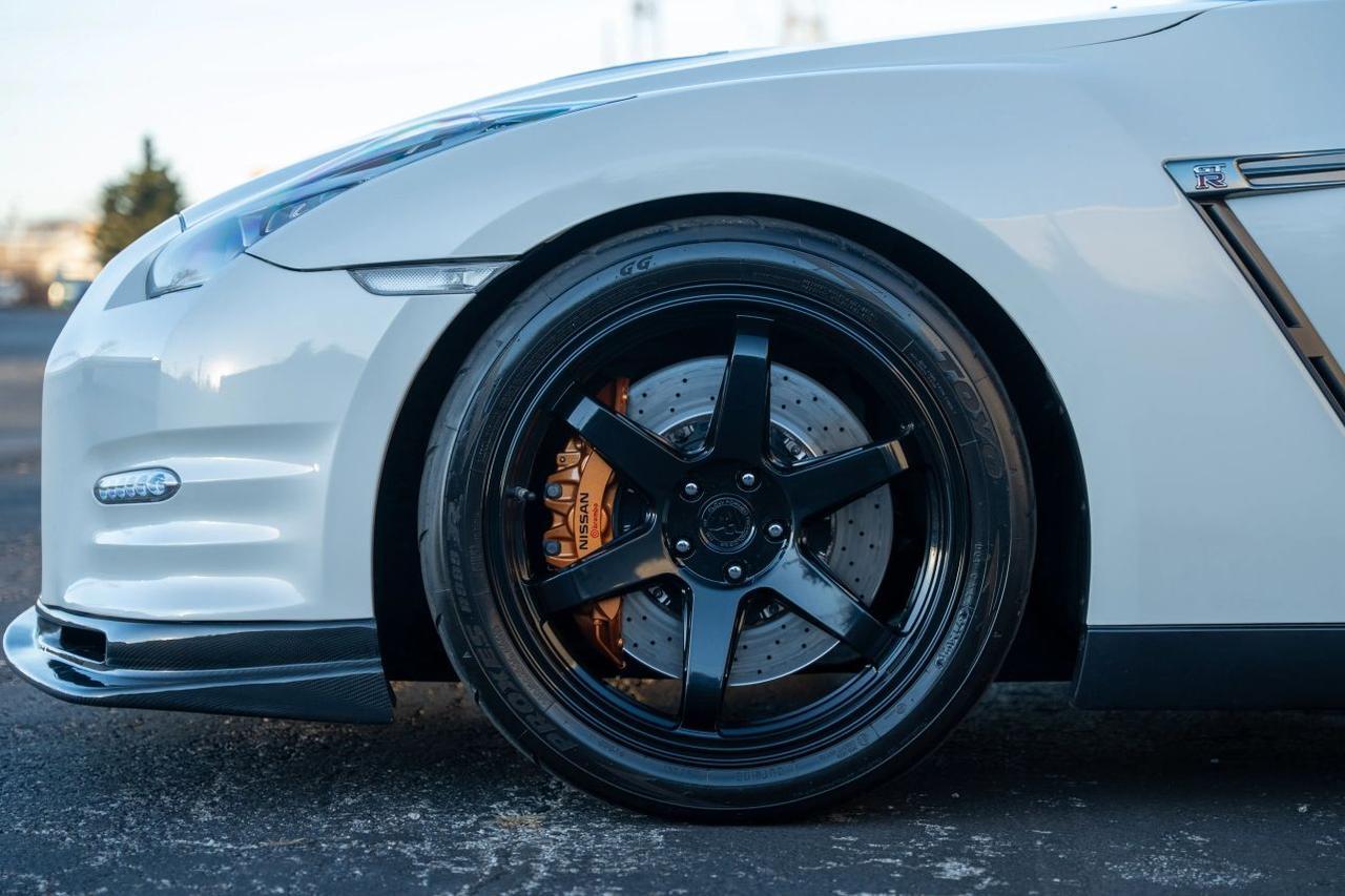 2013 Nissan GT-R Premium Coupe 2D St. Louis MO