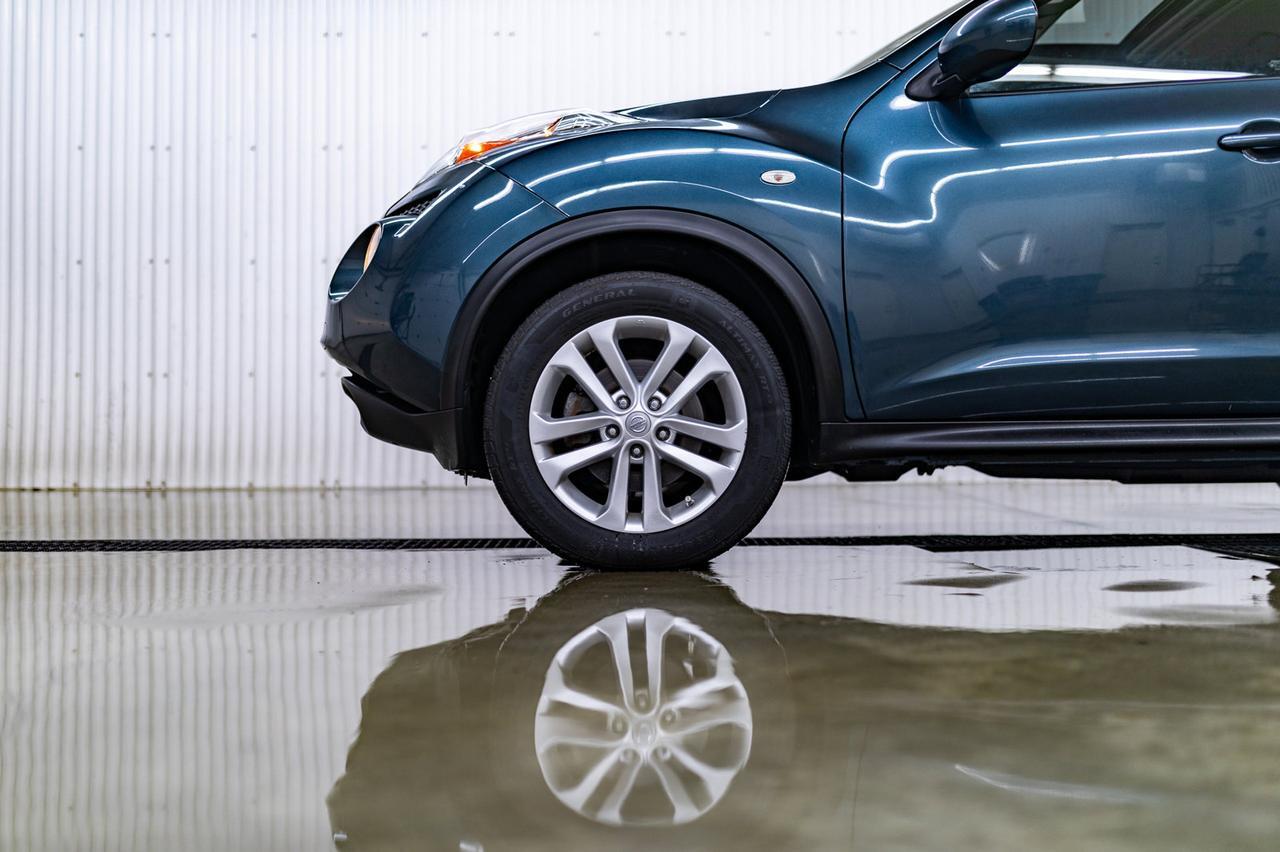 2013 Nissan Juke AWD SL Roof Red Deer AB