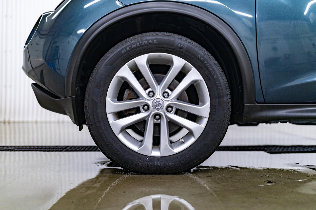 2013 Nissan Juke AWD SL Roof Red Deer AB