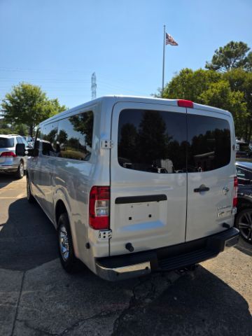 2013 Nissan NV Passenger NV3500 HD SV V8