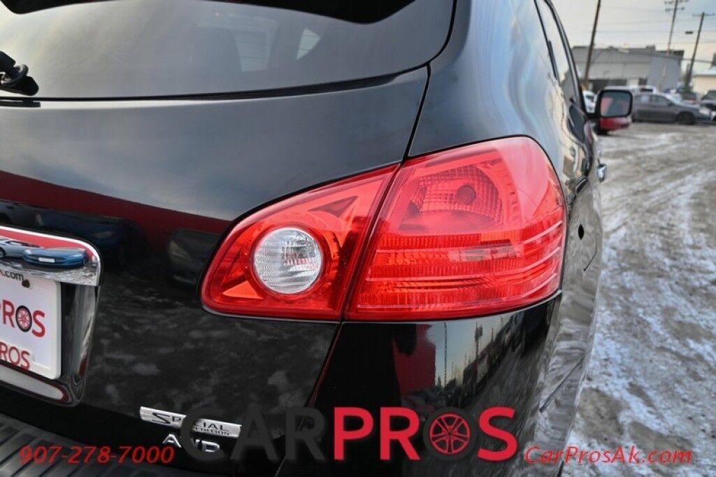 2013 Nissan Rogue S - All Wheel Drive - Backup Camera - Power Windows & Door Locks - Aux Plug in - Keyless Entry Anchorage AK