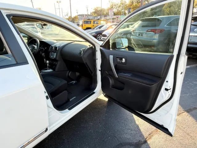 2013 Nissan Rogue S Sport Utility 4D Cincinnati OH