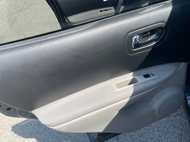 2013 Nissan Rogue SV Cleveland OH