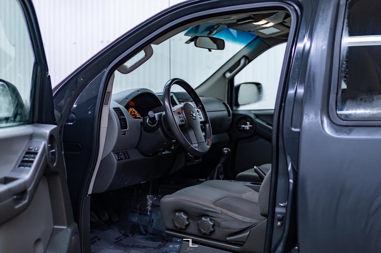 2013 Nissan Xterra 4X4 S Sport Manual Red Deer AB