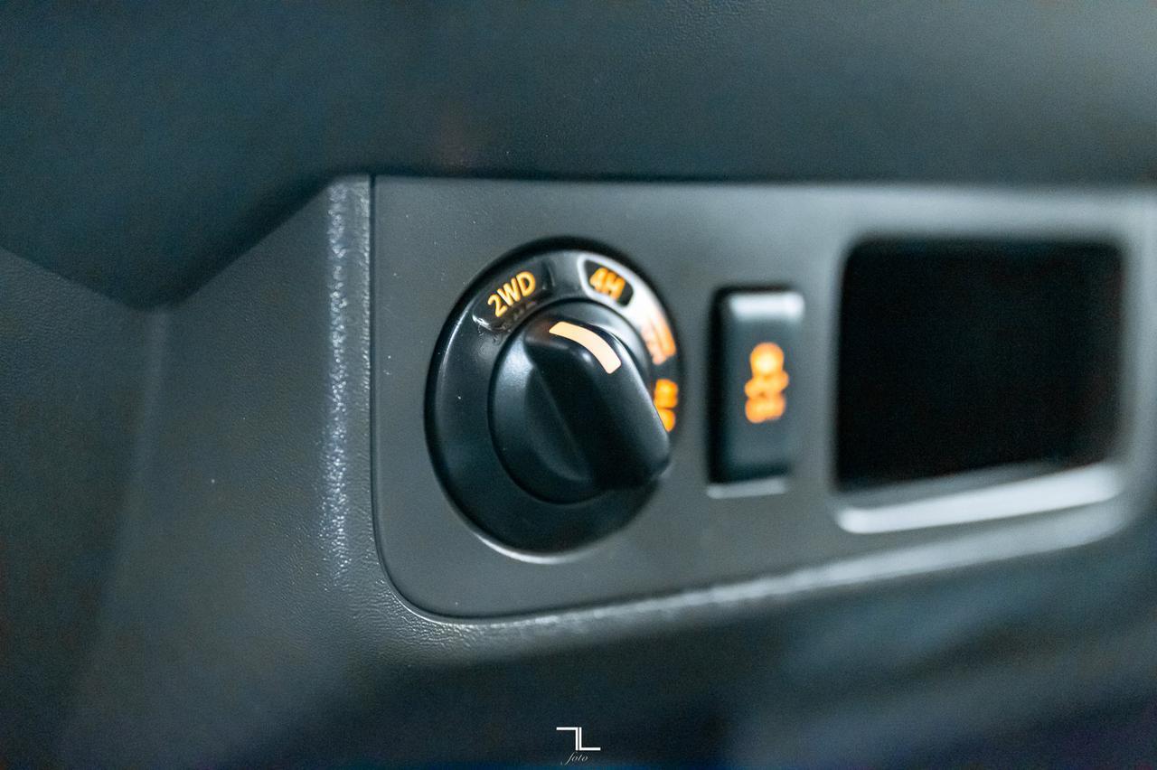 2013 Nissan Xterra 4X4 S Sport Manual Red Deer AB