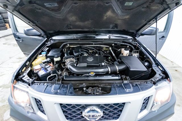 2013 Nissan Xterra 4X4 S Sport Manual Red Deer AB