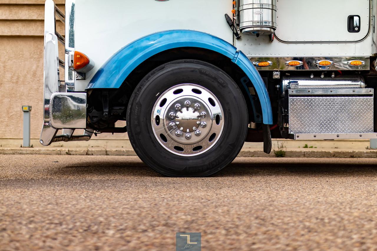 2013 Peterbilt 367 Tractor Sleeper Red Deer AB