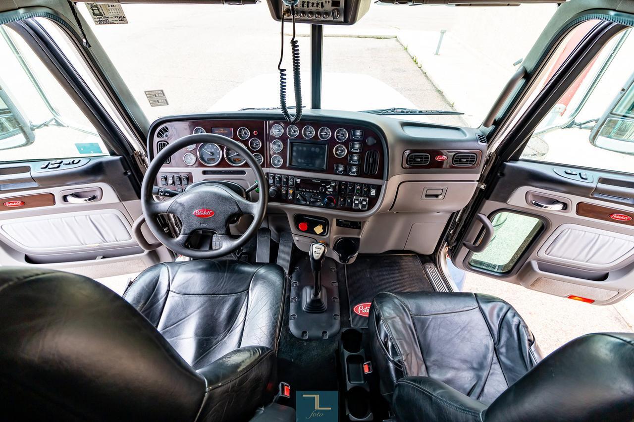 2013 Peterbilt 367 Tractor Sleeper Red Deer AB