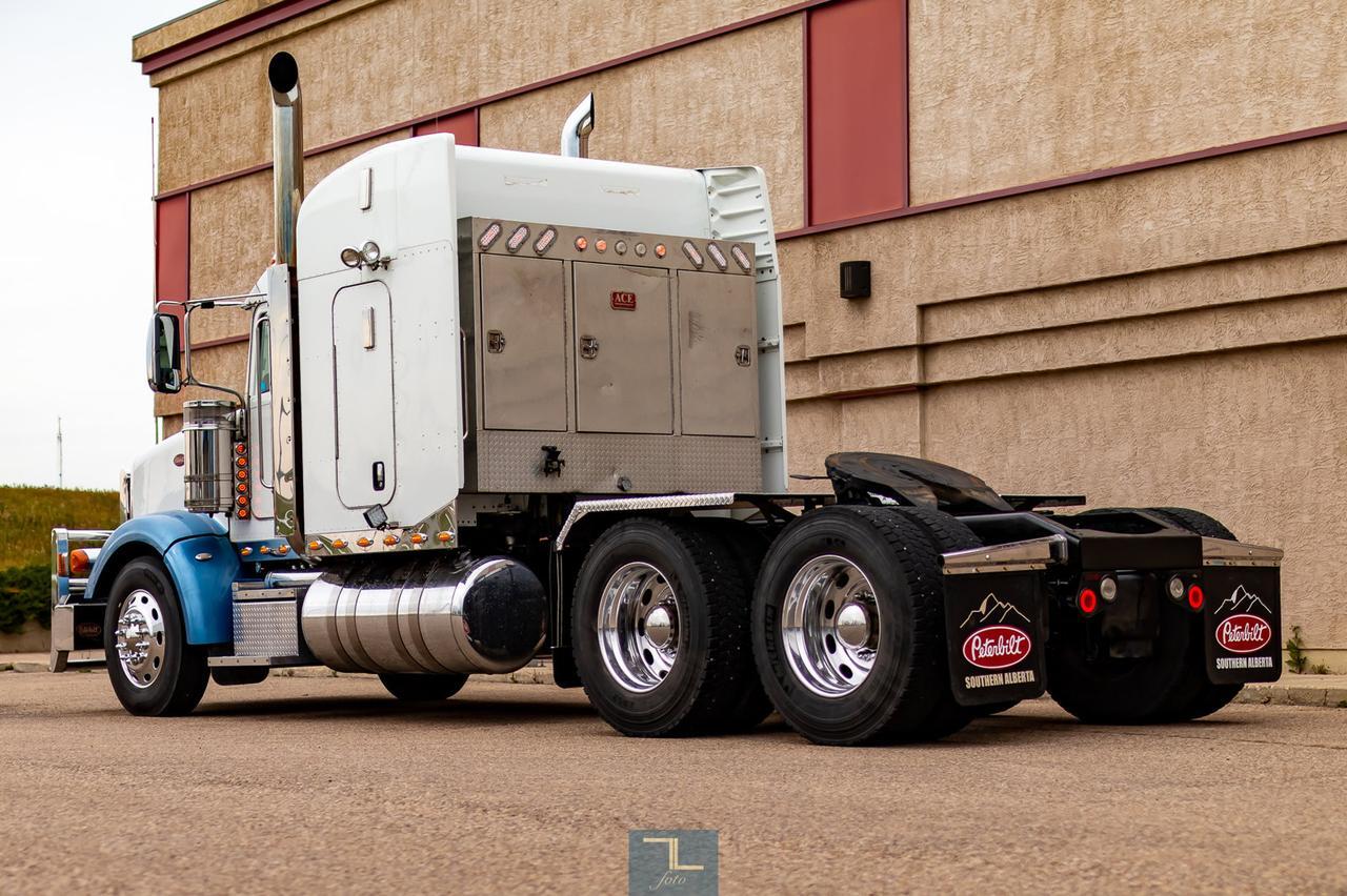 2013 Peterbilt 367 Tractor Sleeper Red Deer AB