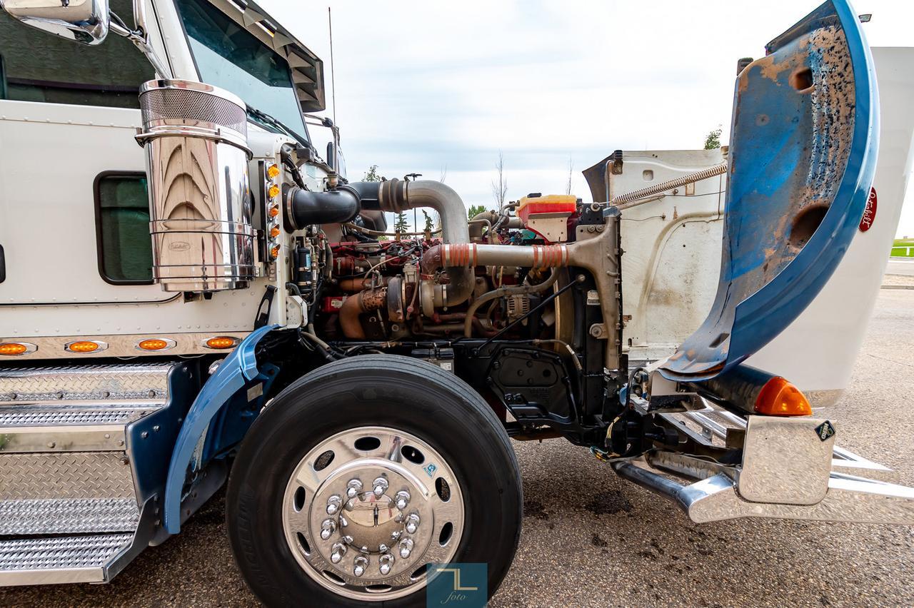 2013 Peterbilt 367 Tractor Sleeper Red Deer AB