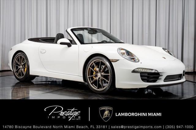 2013 Porsche 911 2dr Cabriolet Carrera