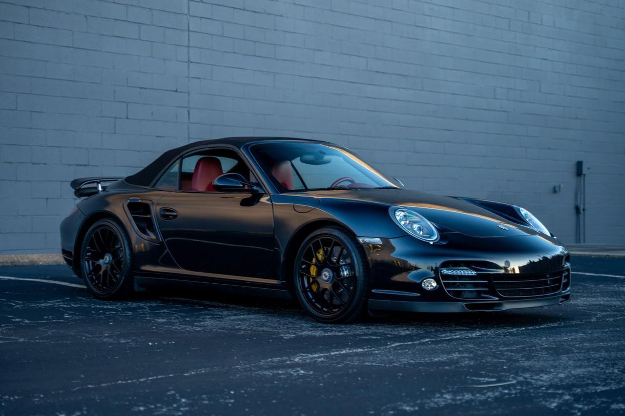 2013 Porsche 911 Turbo S Cabriolet 2D St. Louis MO
