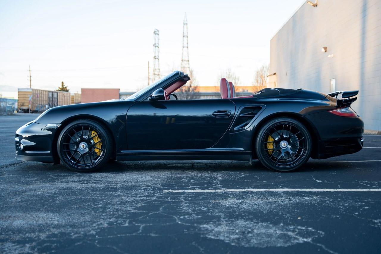 2013 Porsche 911 Turbo S Cabriolet 2D St. Louis MO