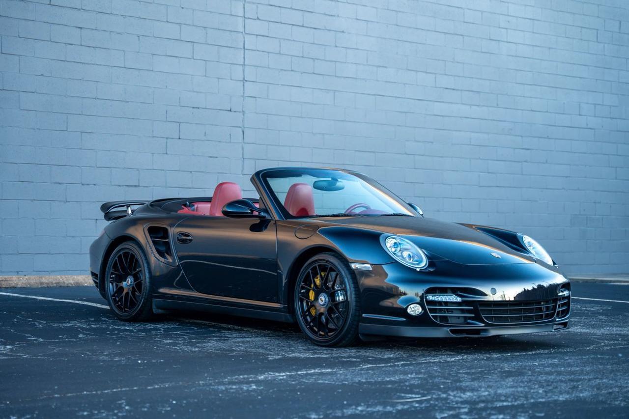 2013 Porsche 911 Turbo S Cabriolet 2D St. Louis MO