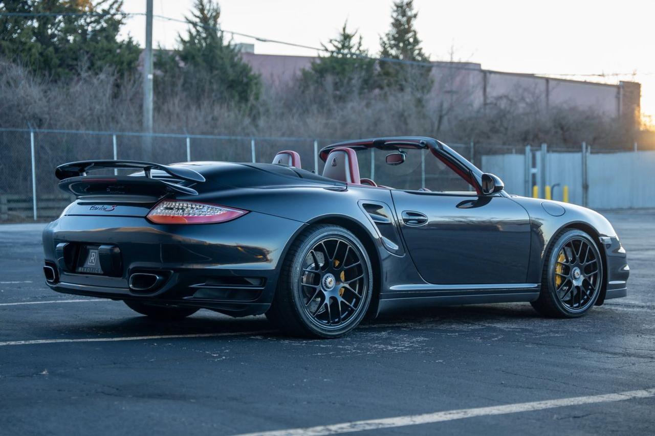2013 Porsche 911 Turbo S Cabriolet 2D St. Louis MO