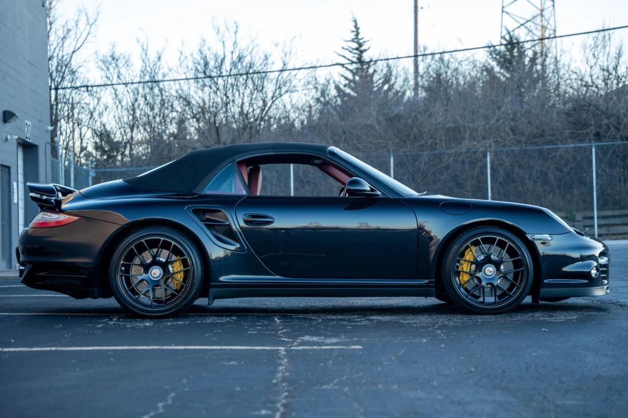 2013 Porsche 911 Turbo S Cabriolet 2D St. Louis MO