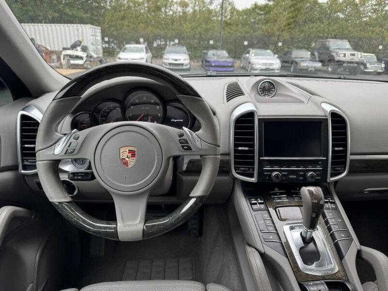 2013 Porsche Cayenne  Willow Grove PA
