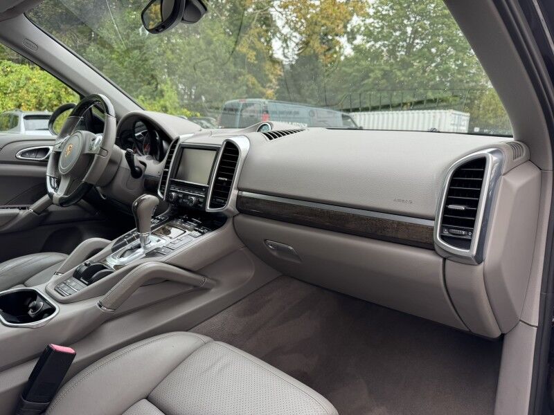 2013 Porsche Cayenne  Willow Grove PA