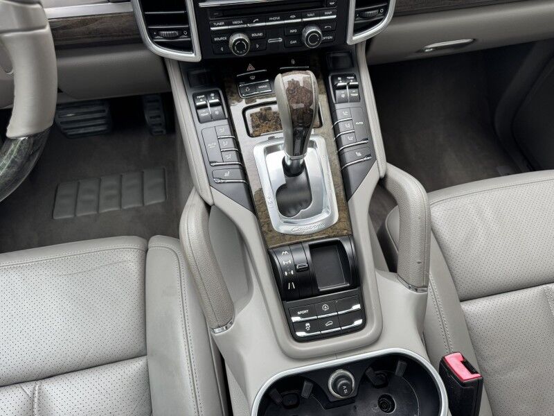 2013 Porsche Cayenne  Willow Grove PA