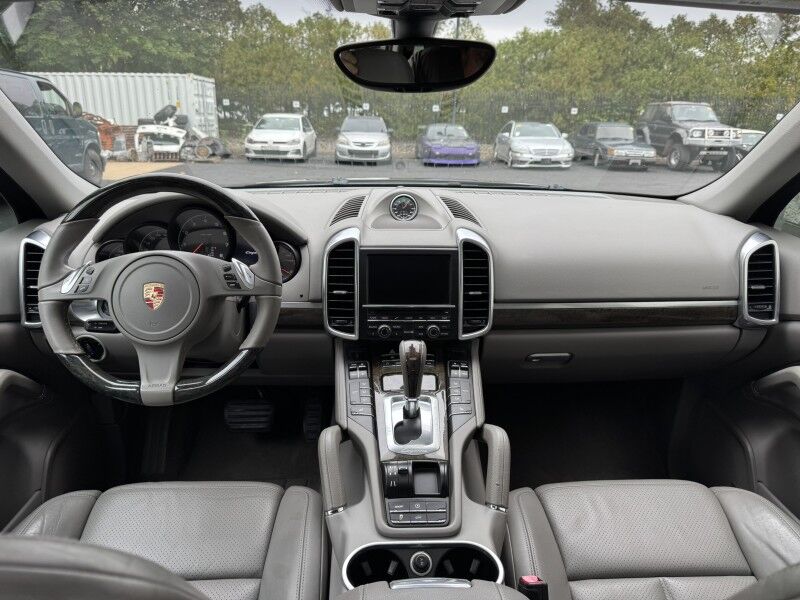 2013 Porsche Cayenne  Willow Grove PA