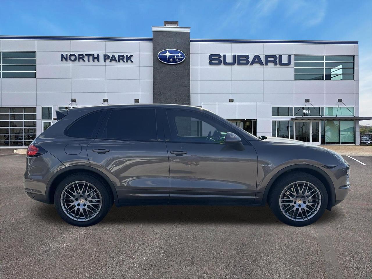 2013 Porsche Cayenne S Hybrid