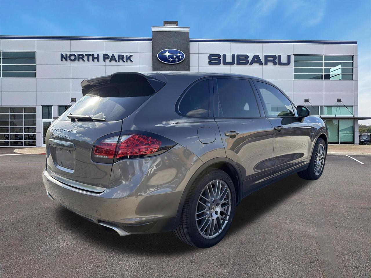 2013 Porsche Cayenne S Hybrid