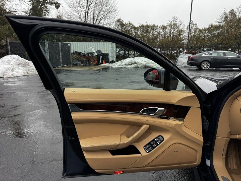 2013 Porsche Panamera 4 Willow Grove PA