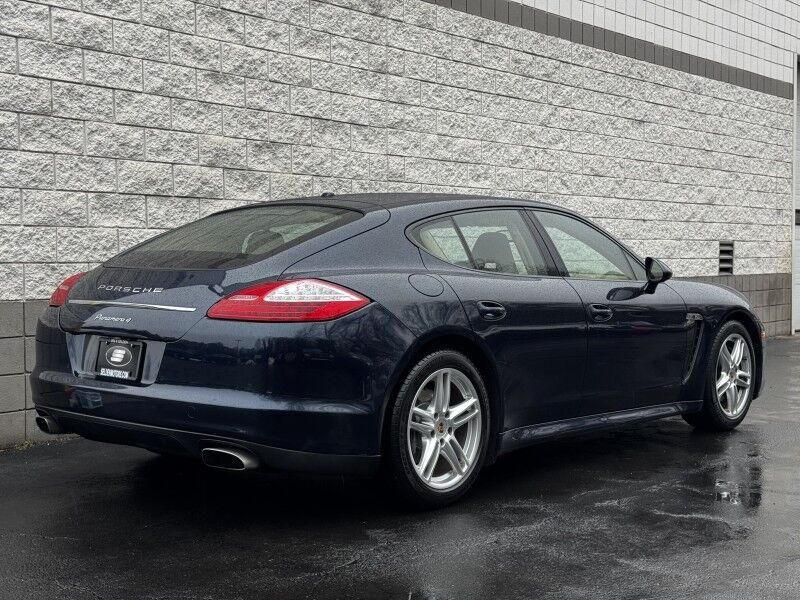 2013 Porsche Panamera 4