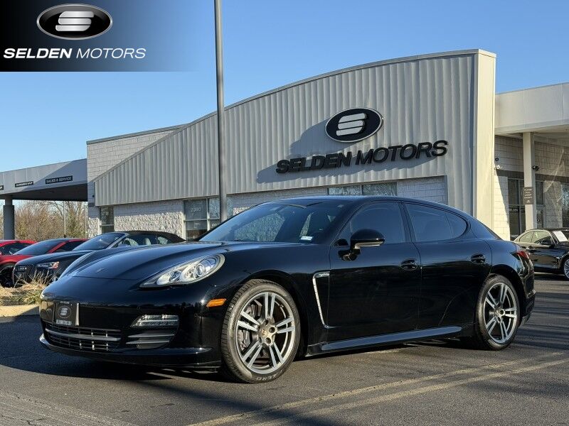 2013 Porsche Panamera Platinum Edition