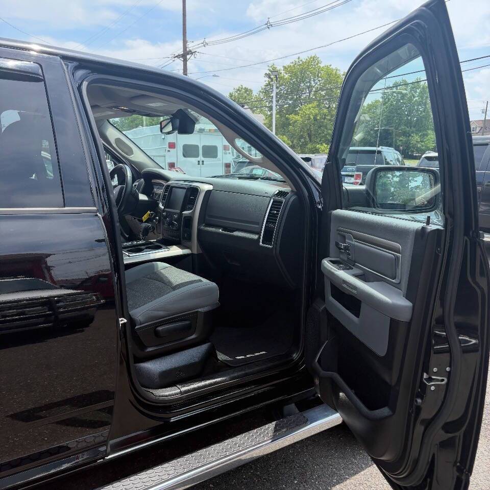 2013 RAM 1500 Big Horn 4x4 4dr Crew Cab 5.5 ft. SB Pickup Edison NJ