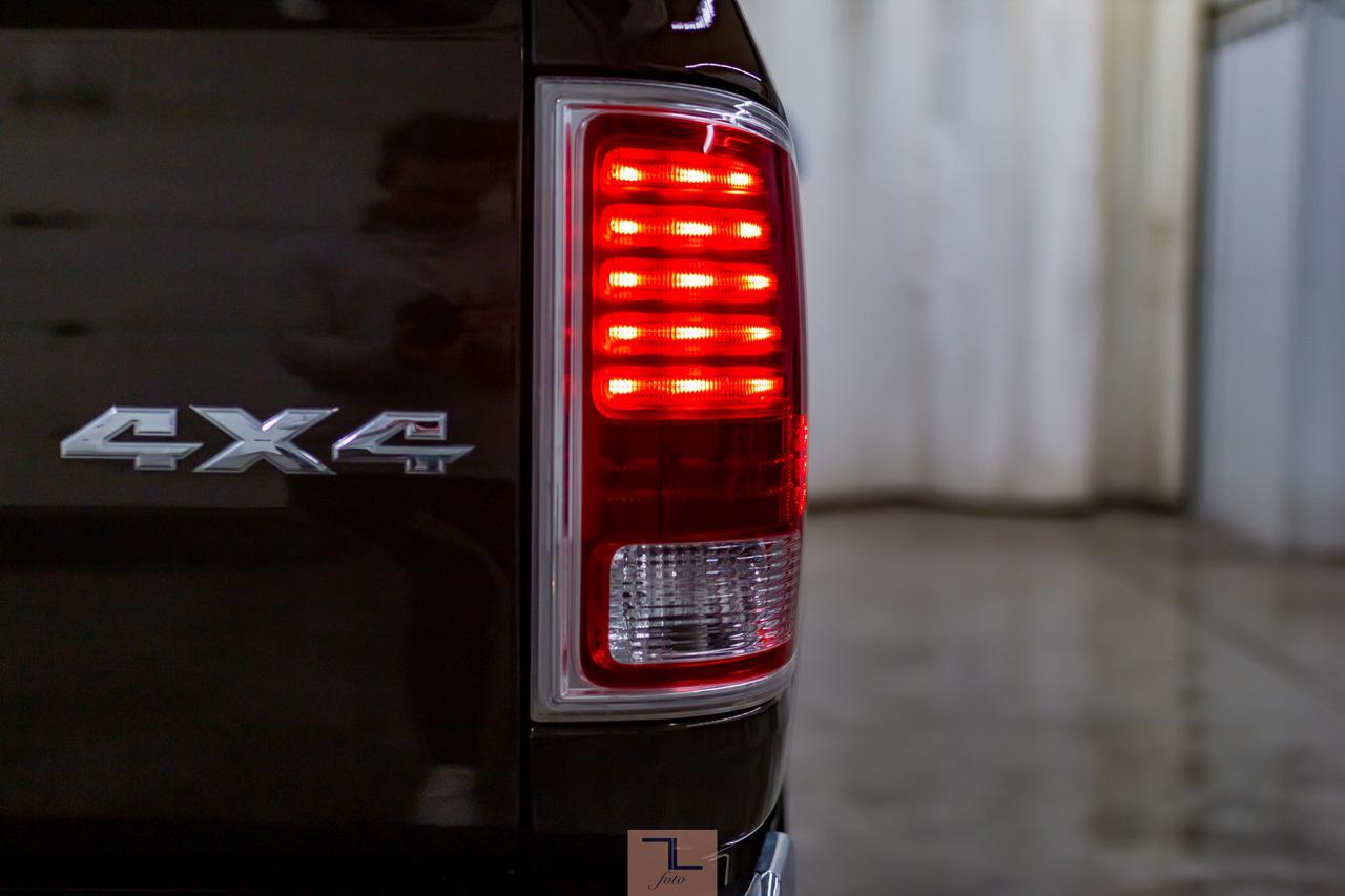 2013 Ram 1500 4x4 Crew Cab Laramie Leather Roof Nav Red Deer AB