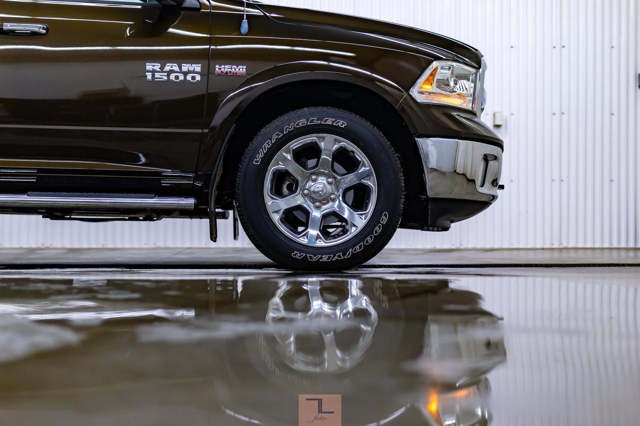 2013 Ram 1500 4x4 Crew Cab Laramie Leather Roof Nav Red Deer AB