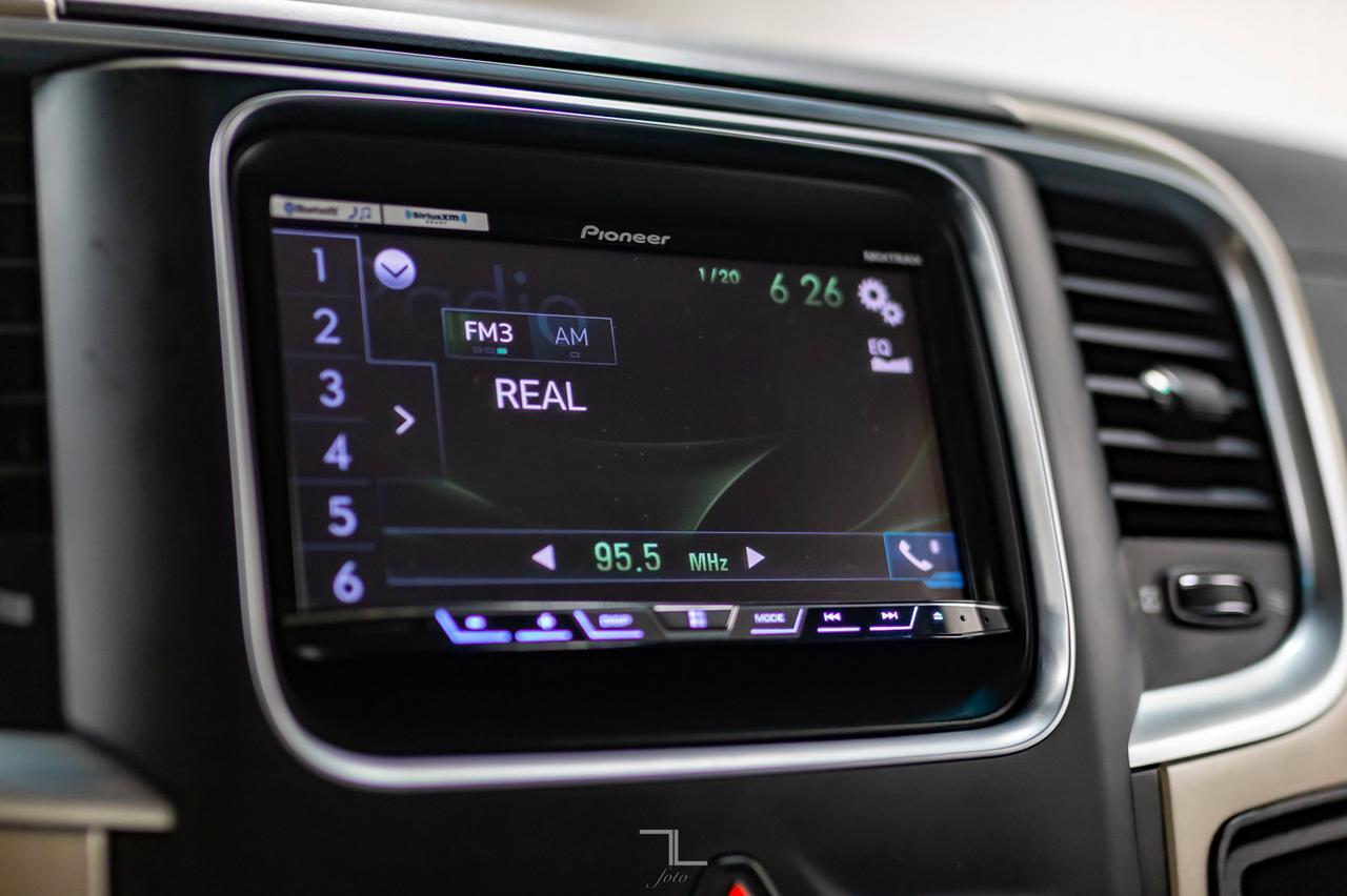 2013 Ram 1500 4x4 Crew Cab SLT HEMI Red Deer AB