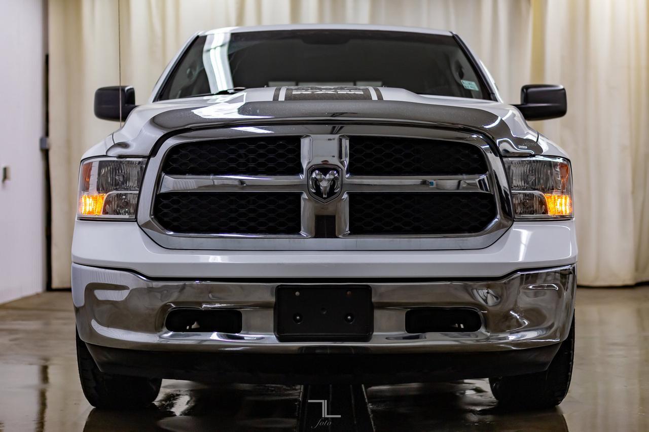 2013 Ram 1500 4x4 Crew Cab SLT HEMI Red Deer AB