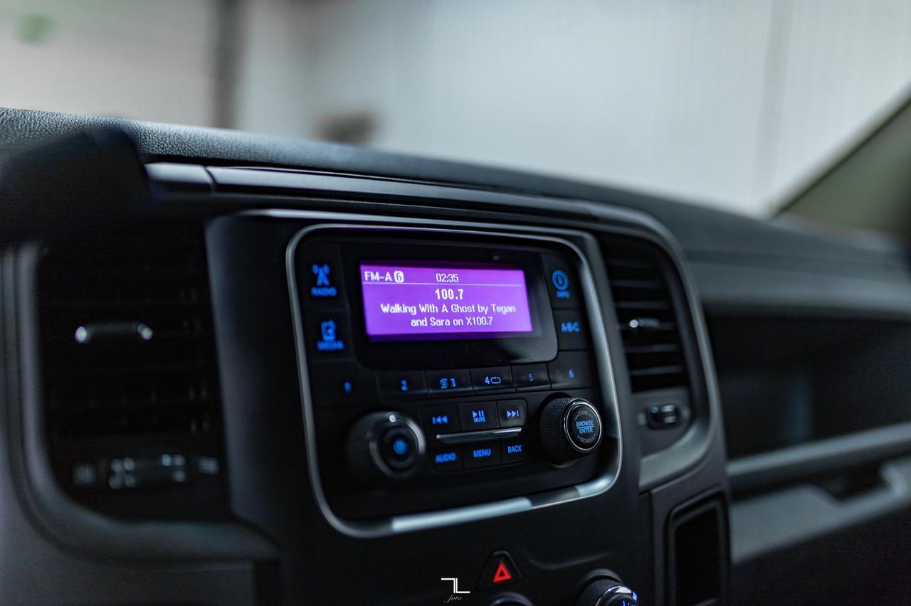 2013 Ram 1500 4x4 Crew Cab SXT HEMI Red Deer AB