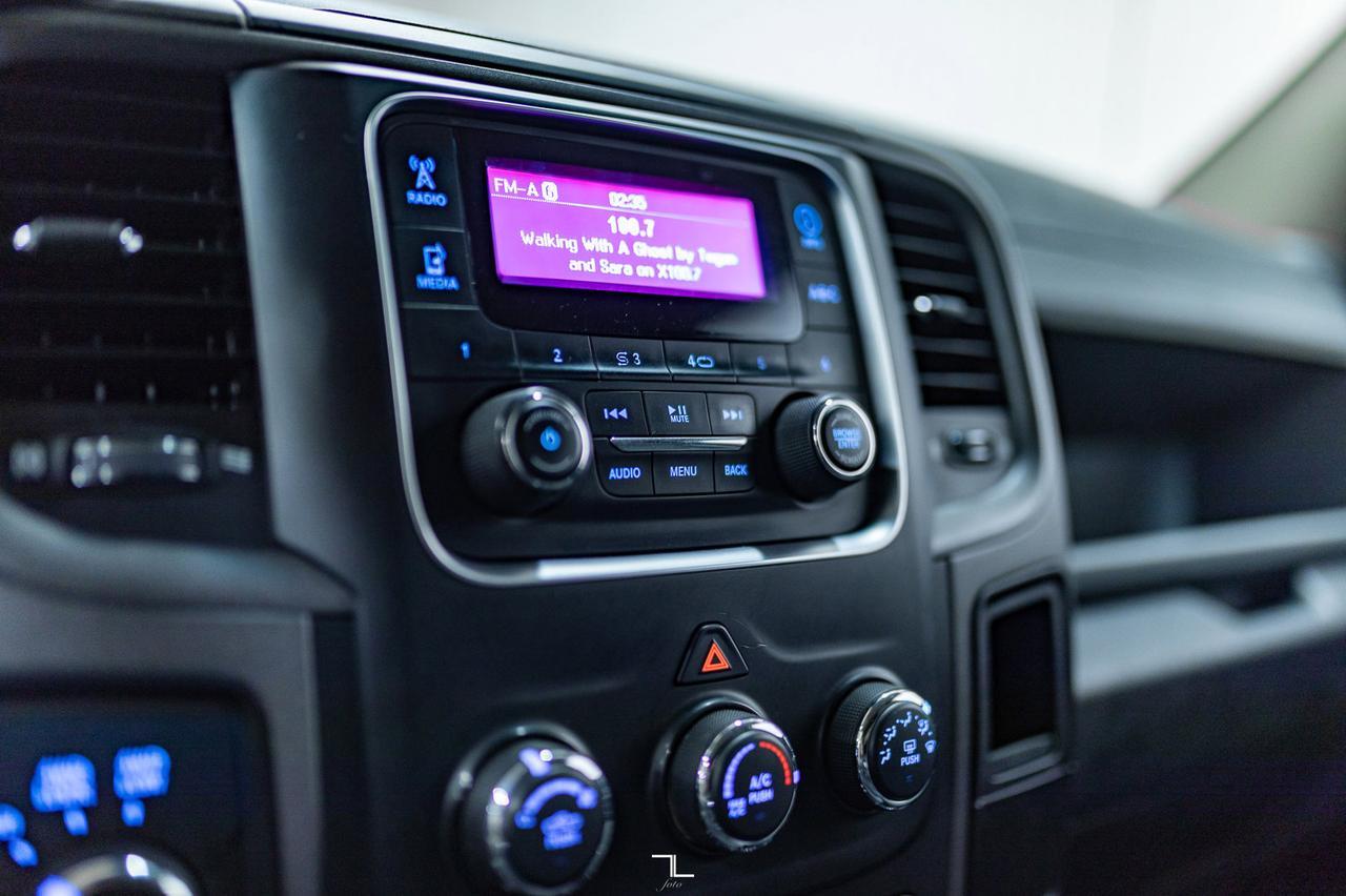 2013 Ram 1500 4x4 Crew Cab SXT HEMI Red Deer AB