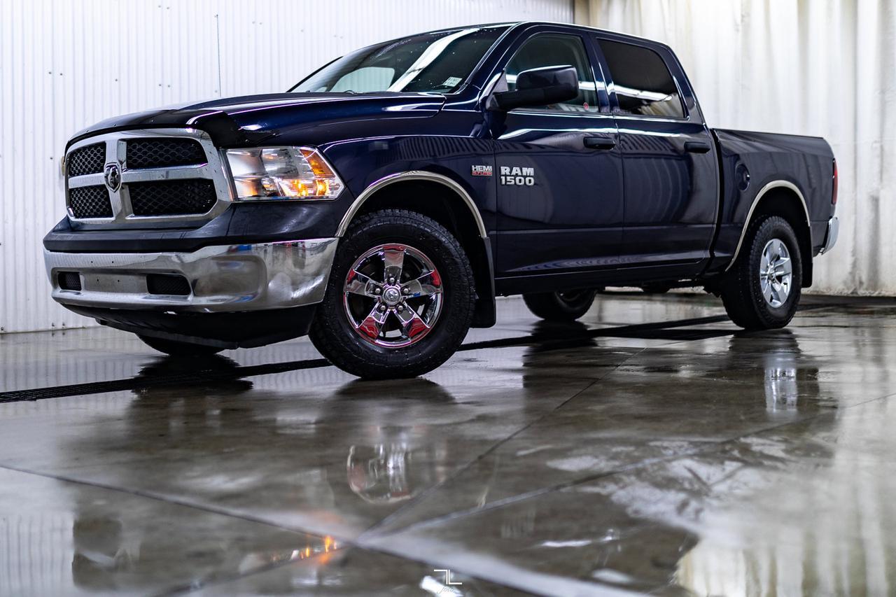 2013 Ram 1500 4x4 Crew Cab SXT HEMI Red Deer AB