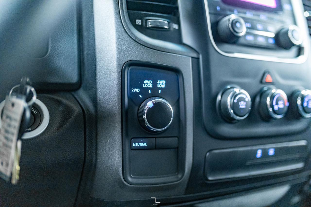 2013 Ram 1500 4x4 Crew Cab SXT HEMI Red Deer AB