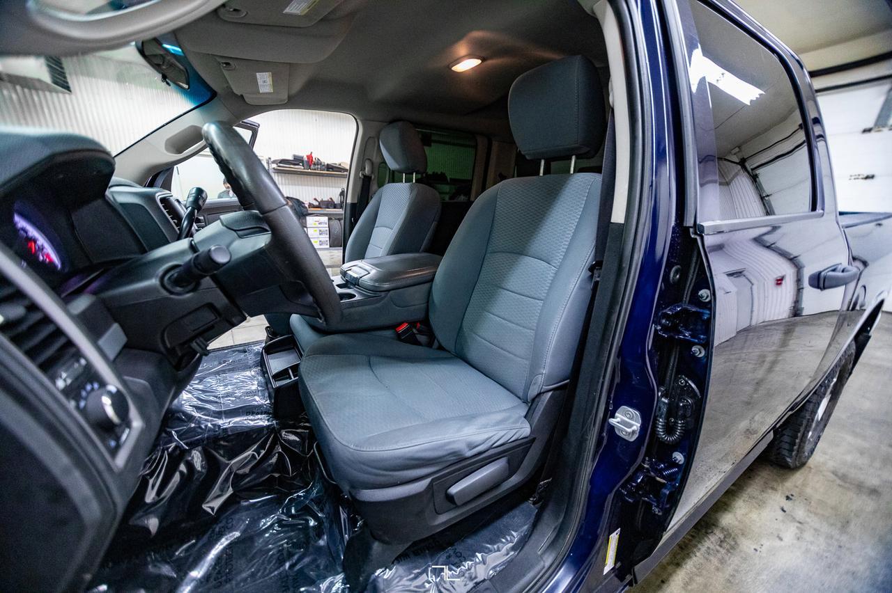 2013 Ram 1500 4x4 Crew Cab SXT HEMI Red Deer AB