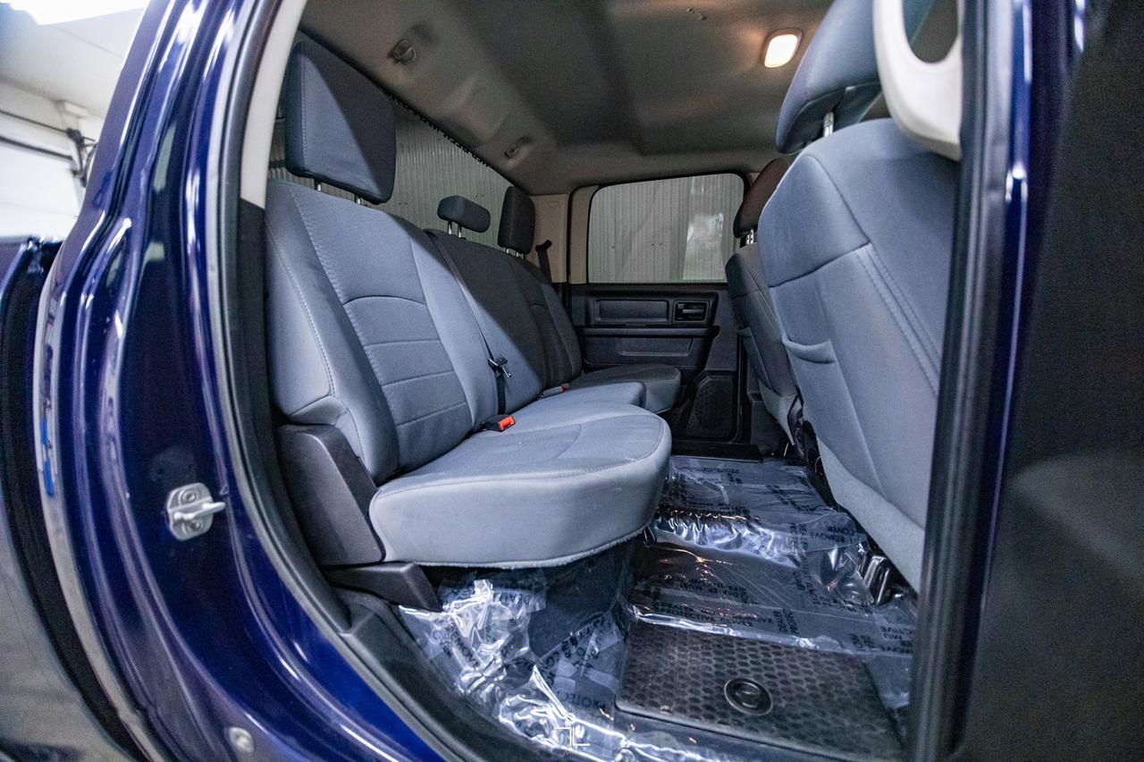 2013 Ram 1500 4x4 Crew Cab SXT HEMI Red Deer AB