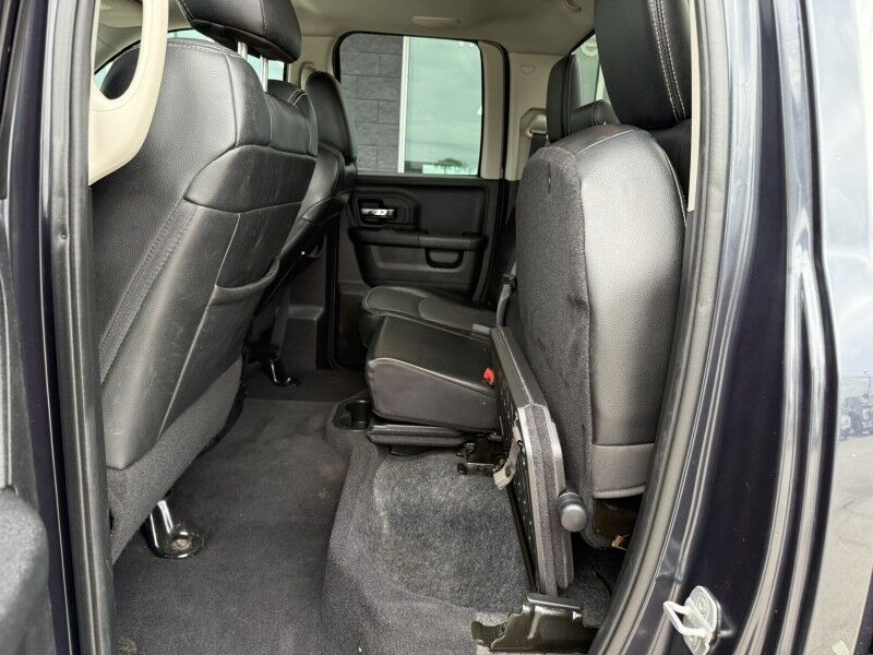 2013 Ram 1500 Sport photo 23