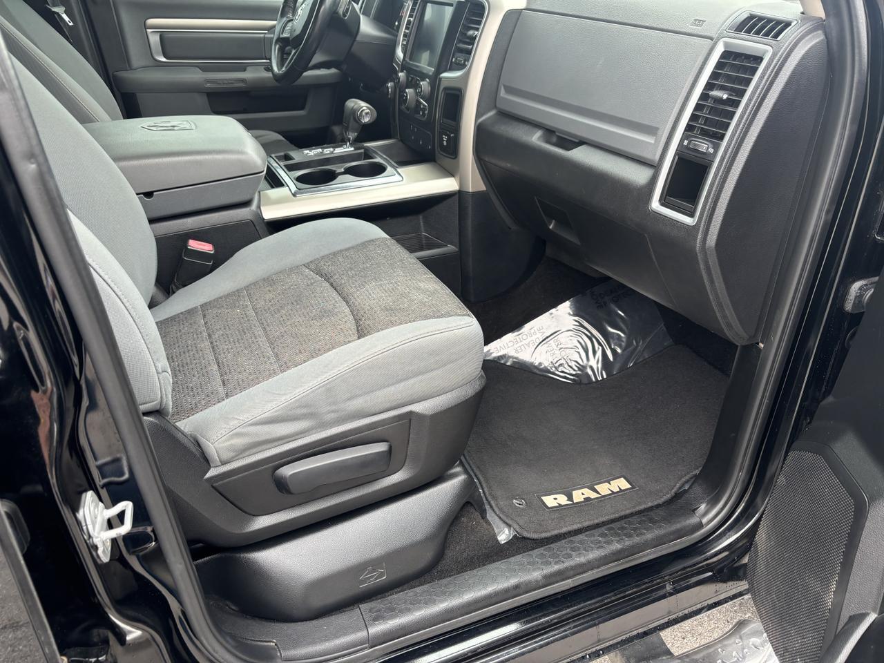 2013 Ram 1500 Crew Cab Big Horn Pickup 4D 5 1/2 ft Aurora MO