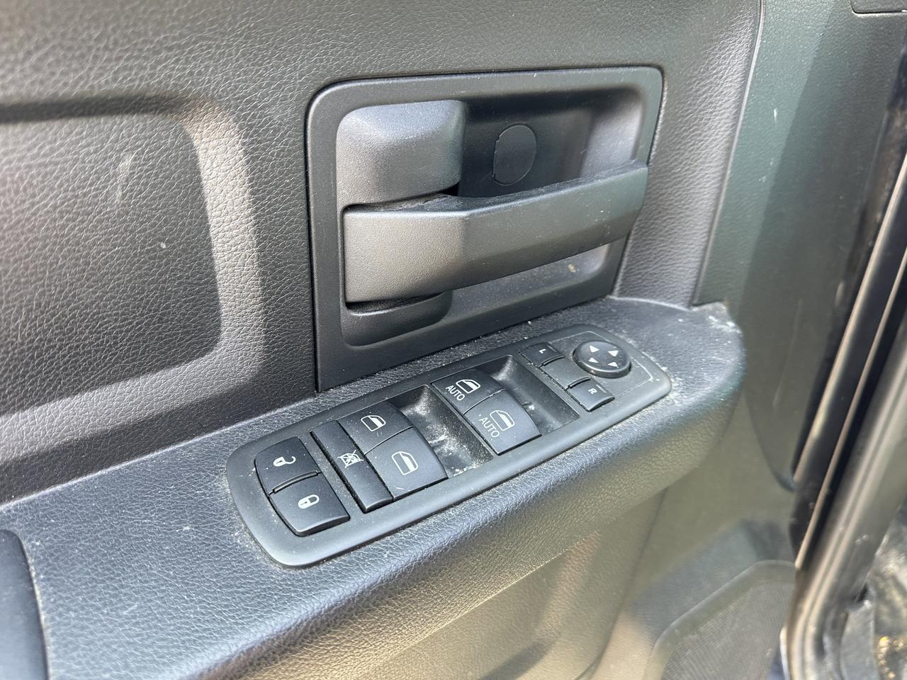 2013 Ram 1500 ST Quad Cab 4x4 | V8 FlexFuel | Cloth | Bench Seat | 17IN Wheels | Remote Keyless Entry Redwater AB