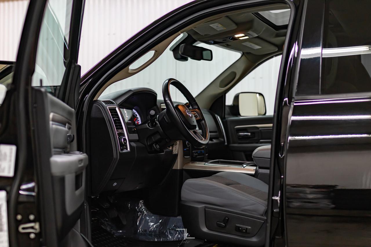 2013 Ram 2500 4x4 Crew Cab Outdoorsman HEMI Nav Roof BCam Red Deer AB