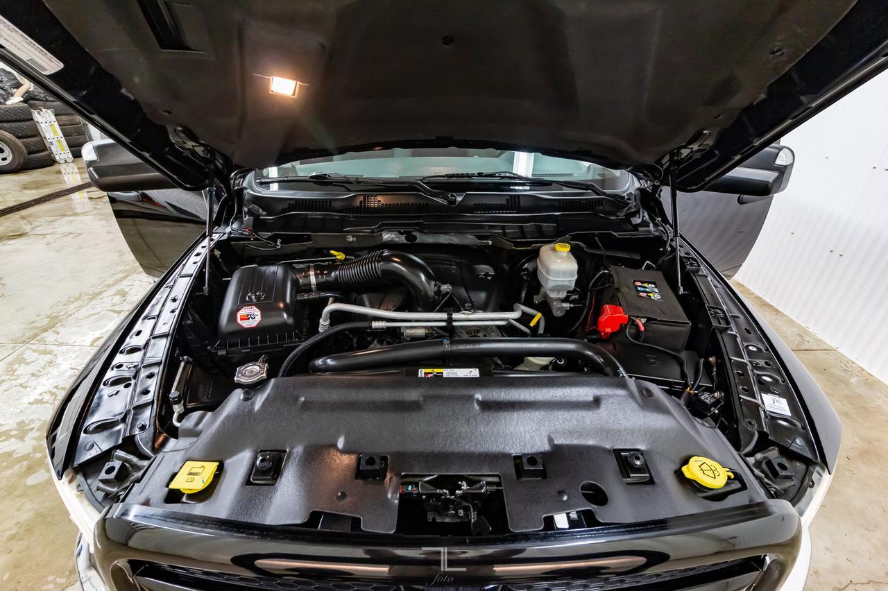 2013 Ram 2500 4x4 Crew Cab Outdoorsman HEMI Nav Roof BCam Red Deer AB