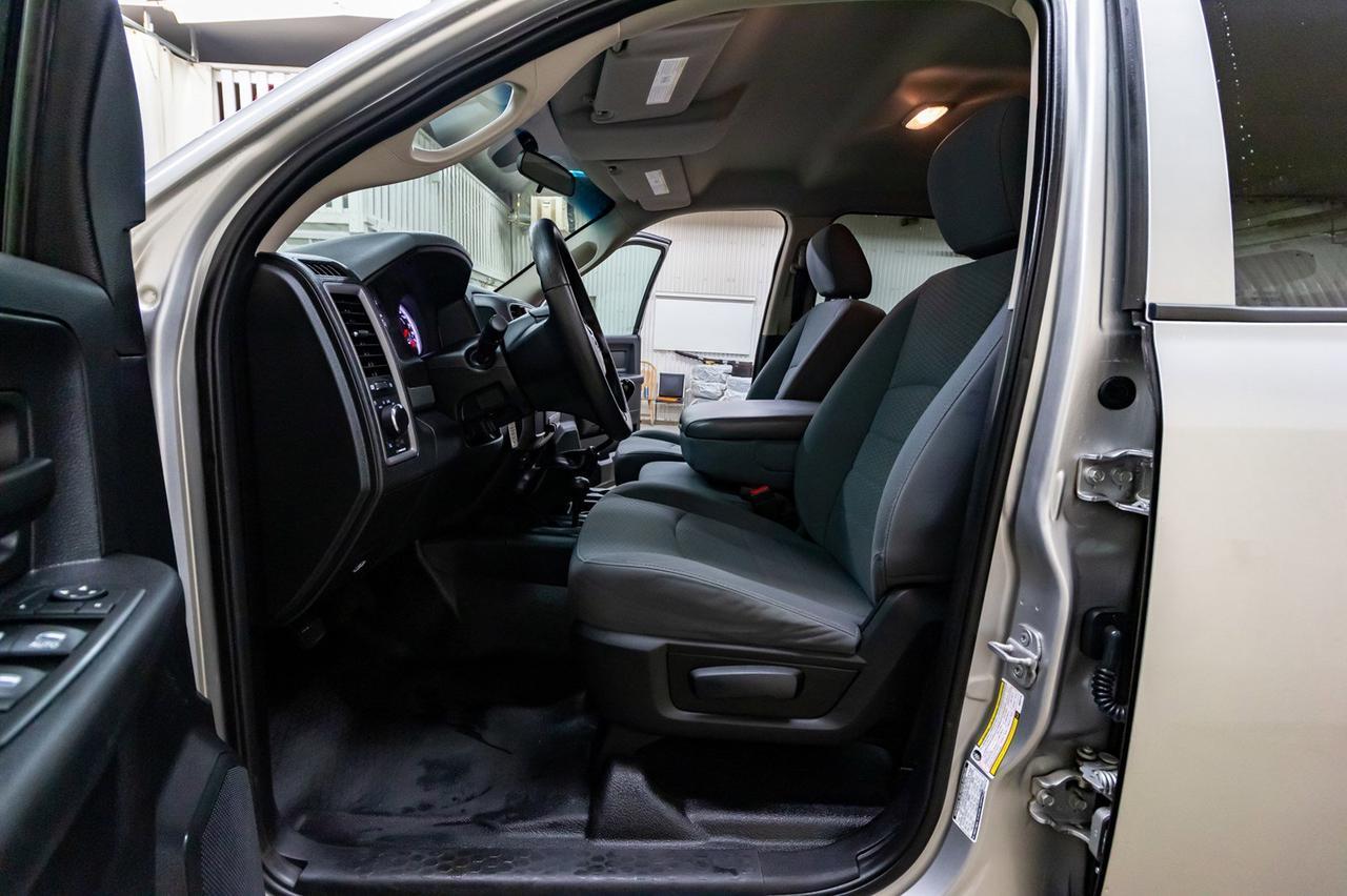 2013 Ram 2500 4x4 Crew Cab ST Diesel Manual Red Deer AB