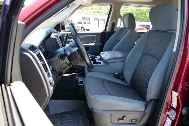 2013 Ram 2500 Big Horn 4X4 / Luxury Group / Turbo Diesel! High Point NC